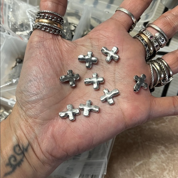 🔴❌ SALE ! red dot items are 2 for $25 . Bundle more than 3 and its $10 each 🙂 - Picture 3 of 15